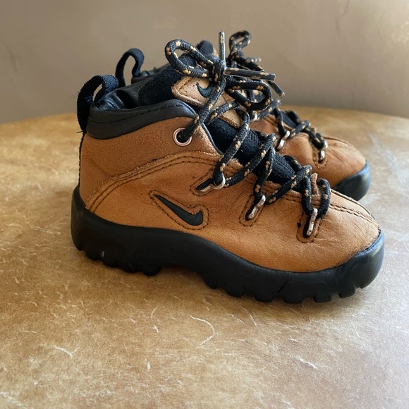 Nike ACG Shoes Toddlers Nike Acg Hiking Boots Poshmark